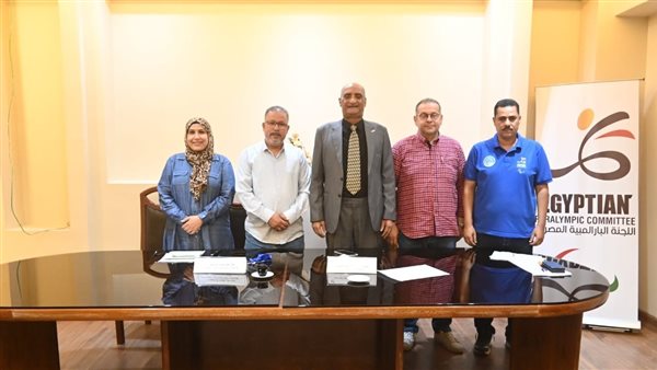 الدكتور أحمد عوين