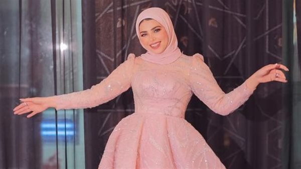 فساتين سواريه بسيطة