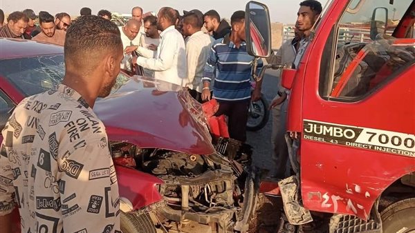 حادث تصادم بين سيارة