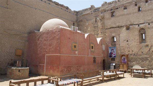 الدير الاحمر بسوهاج