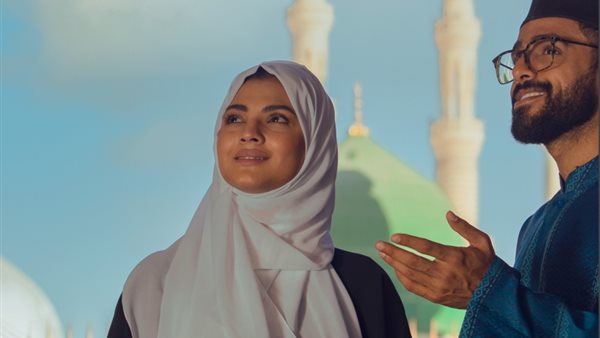 أداء العمرة وزيارة