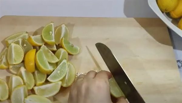 طريقة عمل مخلل الليمون