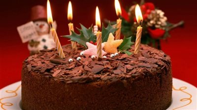 جهزيها لأسرتك.. خطوات عمل تورتة السنة الجديدة 2025 |فيديو