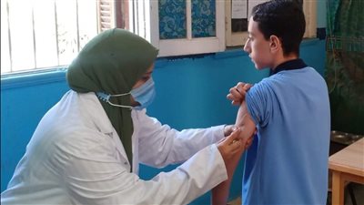 الصحة تكشف حقيقة فساد تطعيمات طلاب المدارس