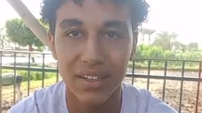 شاب يستغيث من جيرانه بالفيوم: ضربوني وفقدت الوعي ولما فوقت قالولي أنت ملبوس| بث مباشر