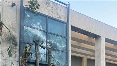 إعلام عبري: القصف الذي استهدف منزل نتنياهو أصاب غرفة نومه وأحدثت أضرارًا كبيرة