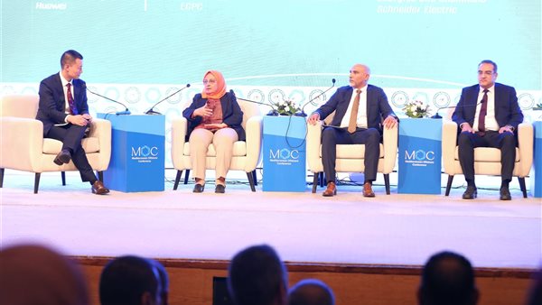 جانب من الجلسة النقاشية