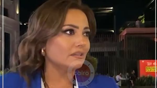 الفنانة بشرى