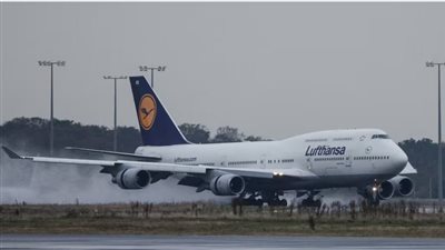 لوفتهانزا الألمانية تمدد وقف رحلاتها الجوية إلى طهران وبيروت حتى 2025