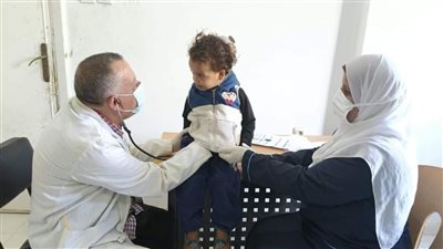 صحة المنيا تقدم خدماتها لـ 1168 مواطنًا بالمجان خلال قافلة طبية بسمالوط