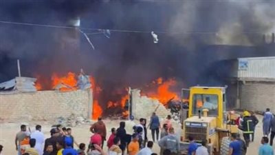 السيطرة على حريق مخزن في العامرية بالإسكندرية 