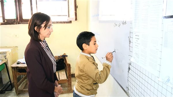 محافظ البحيرة تتفقد