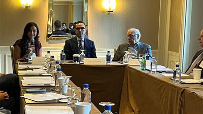 وزير الاستثمار يلتقي مسؤولي صندوق المشروعات المصري الأمريكي لبحث فرص الاستثمار 