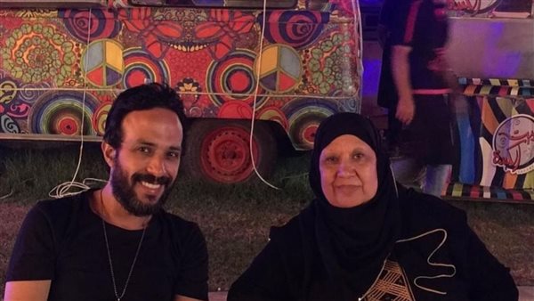 موعد ومكان عزاء والدة