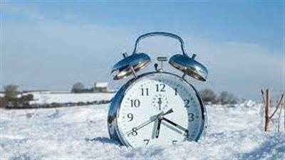 تعرف على المخاطر الصحية المترتبة على تأخير النوم بالتزامن مع عودة التوقيت الشتوي