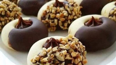 أسرع وصفتين.. طريقة عمل البيتيفور بالزبدة في خطوة واحدة وبيضة 