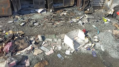 دون إصابات.. الحماية المدنية تسيطر على حريق اندلع بمحل ومخبز بالبحيرة| صور