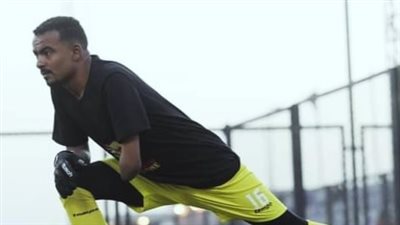 بيد واحدة.. محمد ضيوف حارس منتخب مصر لكرة القدم للمبتورين: أتمنى الحصول على لقب أفضل حارس بالعالم| خاص 