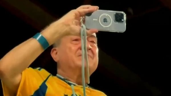 مشجع النصر الذي طلب