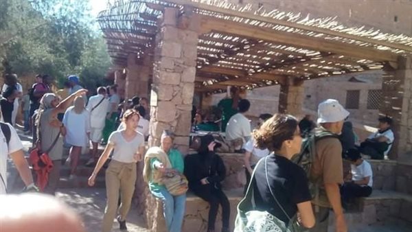 أرشيفية.. السياح