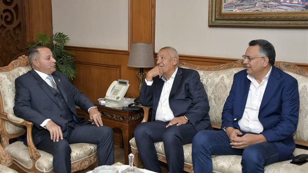 محافظ بورسعيد 