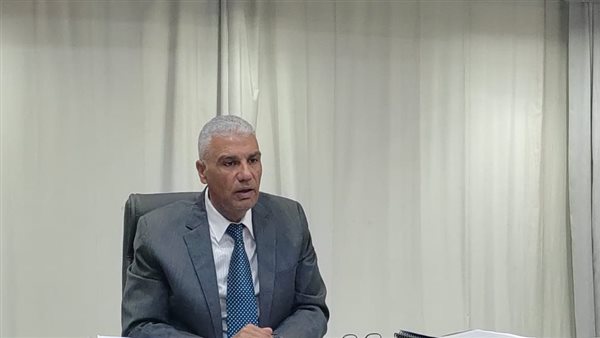 محافظ أسوان