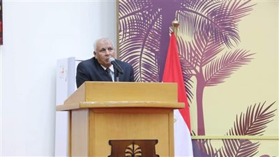 محافظ الوادي الجديد يهدي 10 رحلات عمرة لأسر الشهداء ومصابي العمليات الحربية