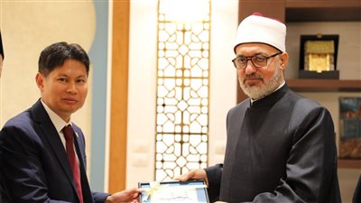 مفتي الجمهورية يستقبل سفير بروناي لبحث تعزيز التعاون في مجال تدريب وتأهيل المفتين