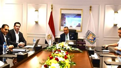 محافظ جنوب سيناء يبحث مع مستثمر إيطالي إدارة مشروعات سياحية في سانت كاترين