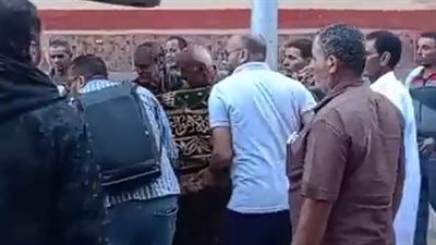 تشييع جنازة والدة المؤلف محمد هشام عبيه في دمياط | بث مباشر