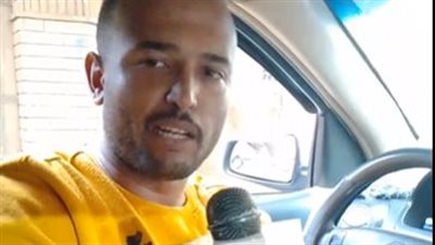 شاب يخصص سيارته لنقل مرضى الأورام للمستشفيات بالمجان: مساعدتهم مش هتكلفني حاجة|بث مباشر 