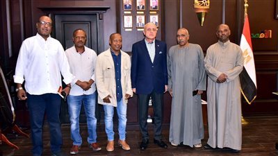 أهالي منشية النوبة يطالبون محافظ الأقصر بالإسراع في مشروع الصرف الصحي وبناء سور لمدرسة