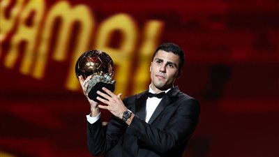 ريال مدريد يترقب موقف رودري لتعويض كروس.. ومانشستر سيتي يرفض التفريط فيه بسهولة