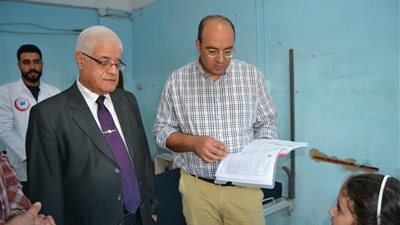 وكيل صحة الدقهلية يحيل المتغيبين عن العمل بمستشفى شربين للتحقيق