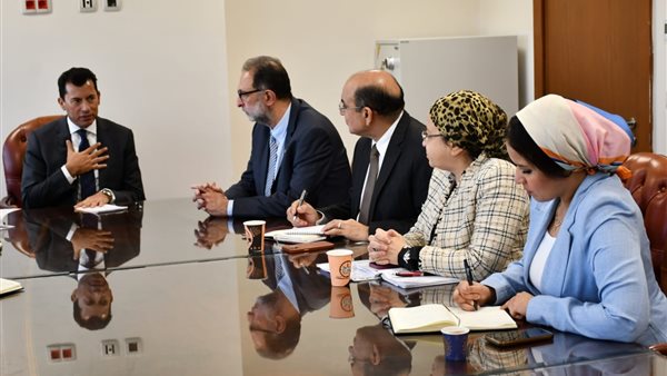 وزير الرياضة ورئيس