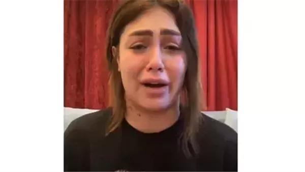 هدير عبد الرازق 