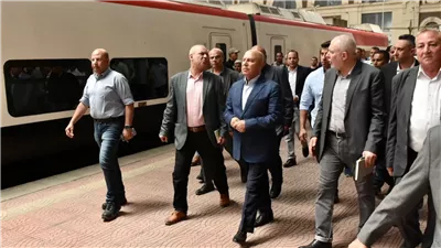 قرار بمنح بعض العاملين بالسكة الحديد علاوة تشجيعية بقيمة 5 جنيهات