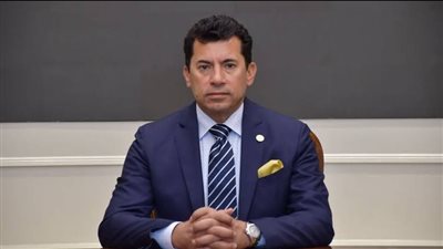 تعليق وزير الشباب والرياضة على سحب أرض نادي الزمالك
