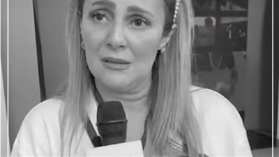 نجوم الفن ينعون حسن يوسف: فقدنا قامة فنية كبيرة.. وكان إنسانا متواضعا وبسيطا | بث مباشر