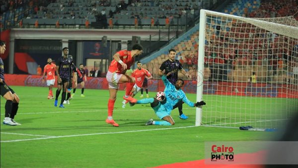 الأهلي والعين الإماراتي