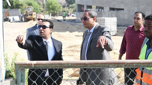 محافظ قنا يتفقد أعمال