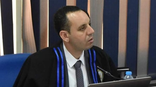  بشير الديب الأستاذ