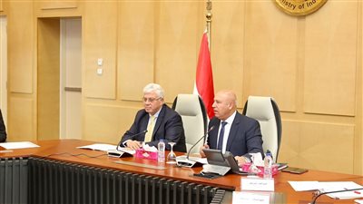 كامل الوزير: حل المشكلات المتعلقة بتوفير الوقود والطاقة على رأس أولوياتنا