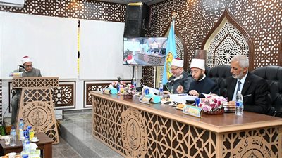 وزير الأوقاف يشارك في مناقشة رسالة ماجستير بكلية أصول الدين والدعوة بالزقازيق