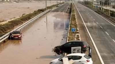 إسبانيا تعلن ارتفاع عدد ضحايا الفيضانات إلى 155 قتيلا