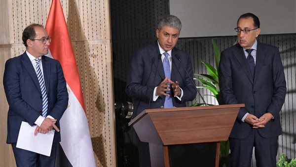 وزير السياحة والآثار