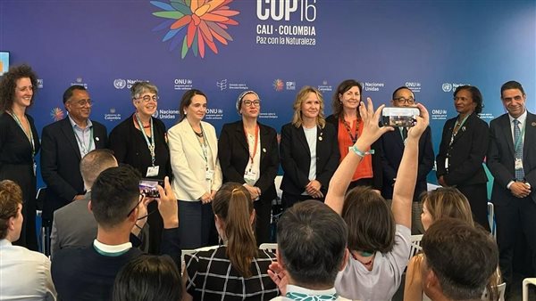 وزيرة البيئة ونظيرتها