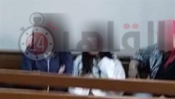 بنات الطبيب الذئب