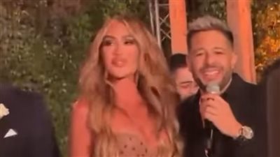 محمد حماقي ومايا دياب يشعلان حفل زفاف ابنة بسمة وهبة| صور