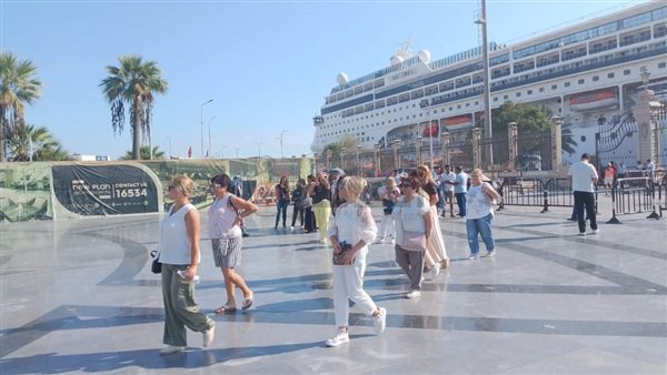 سفينة سياحية ببورسعيد